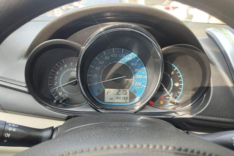 Used Toyota YARiS L 2015 1.5E Automatic Charm Edition
