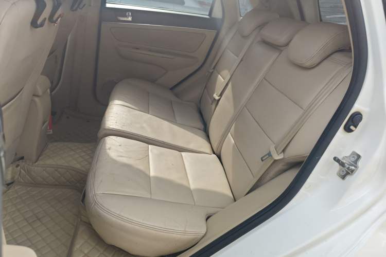 Used BAIC E Series 2013 Hatchback 1.5L Automatic Lotte Edition
