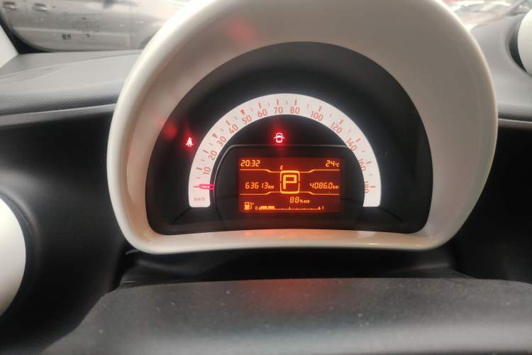 Used  fortwo 2015 1.0L 52 kW hardtop Dynamic version