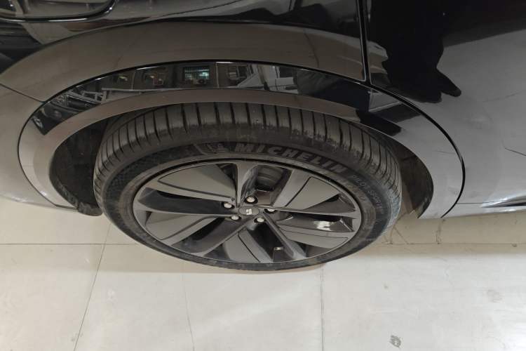 Used Li Auto L9 2024 Pro Model
