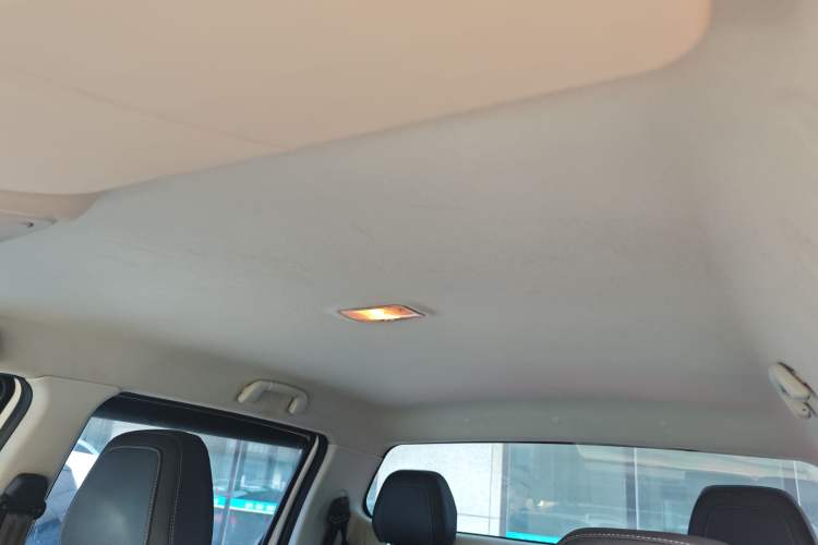 Used JMC Yuhu 7 2022 2.0T Automatic Diesel Two-Wheel Drive Comfort Version Standard Wheelbase
