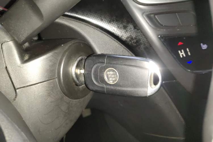 Used Buick Regal 2014 1.6T Fashionable Tech Edition
