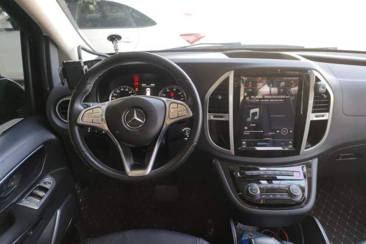 Used Mercedes-Benz Vito 2016 2.0T Business Edition
