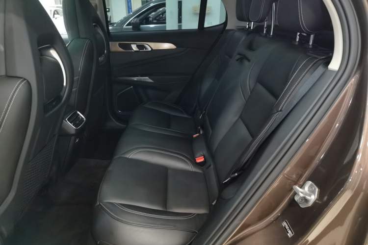 Used Lynk & Co 01 2017 2.0T Two-Wheel Drive Pro Edition
