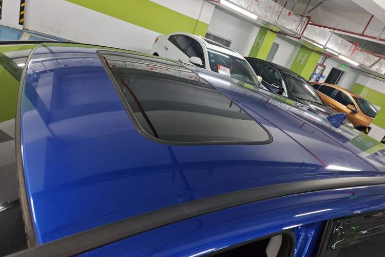 Used Honda Jade 2017 1.8L automatic Comfort version 5 seats
