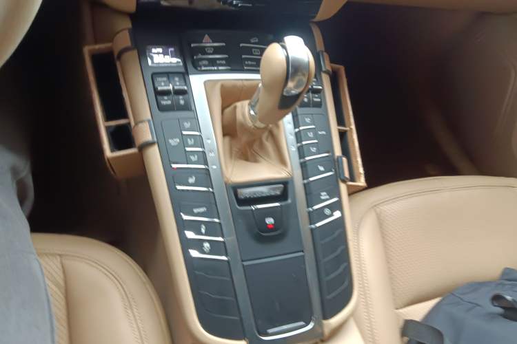 Used Porsche Macan 2014 Macan 2.0T
