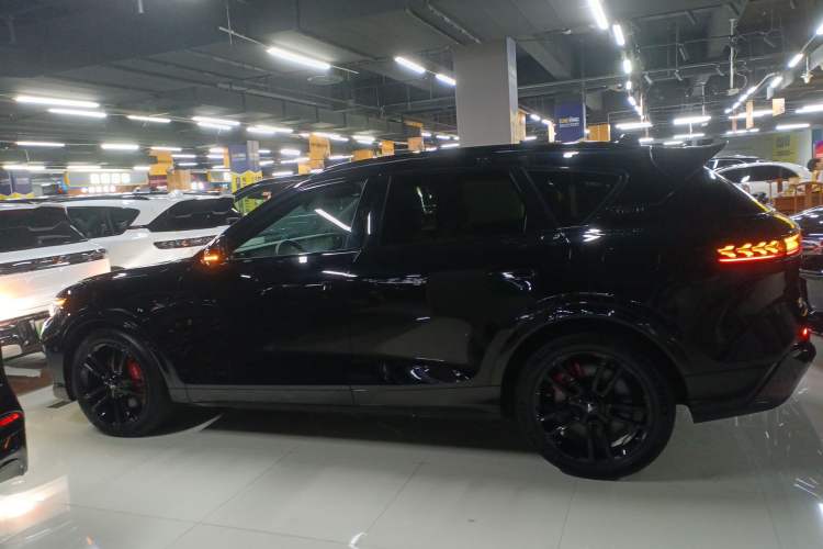 Used VOYAH FREE 2025 318 318 km Rear-Drive Touring Edition
