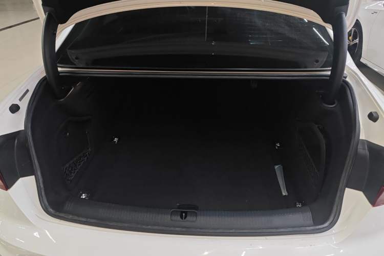 Used Audi A4L 2020 40 TFSI Luxury Dynamic Model
