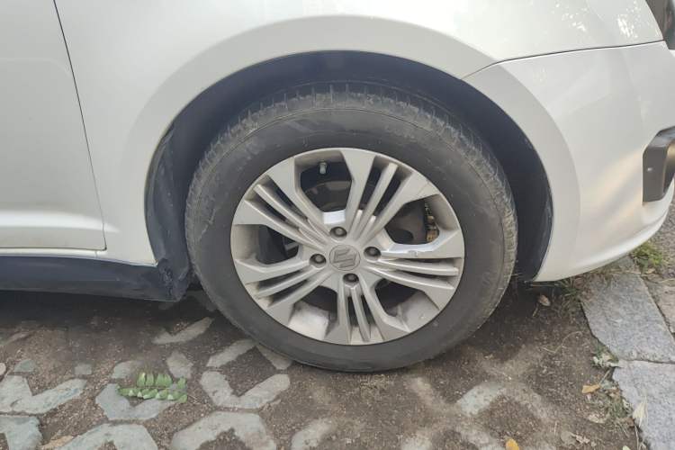 Used Suzuki Swift 2013 1.5L Automatic Standard Edition
