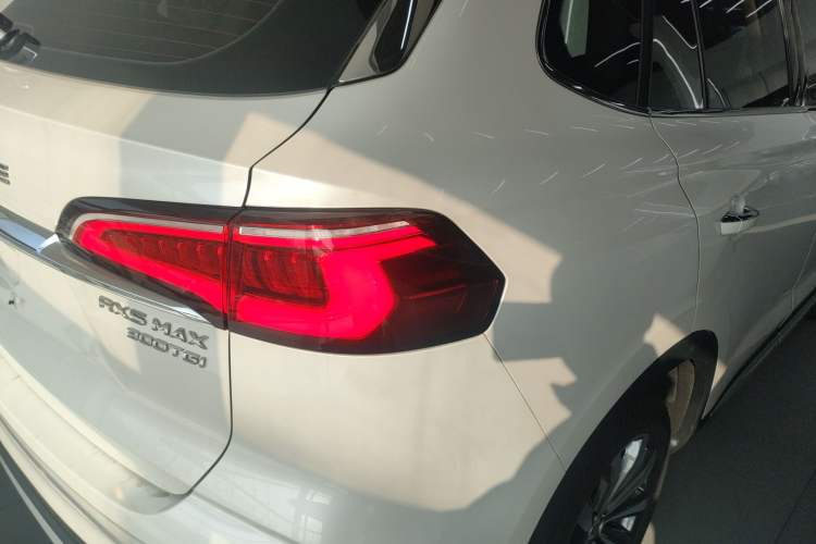 Used Roewe RX5 MAX 2019 300TGI Automatic 4G Connect Luxury Edition
