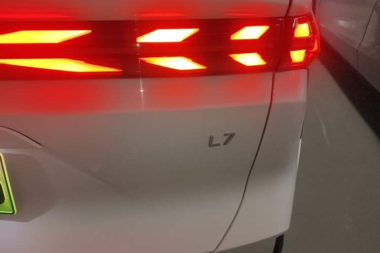 Used  L7 2023 1.5T 115 km MAX