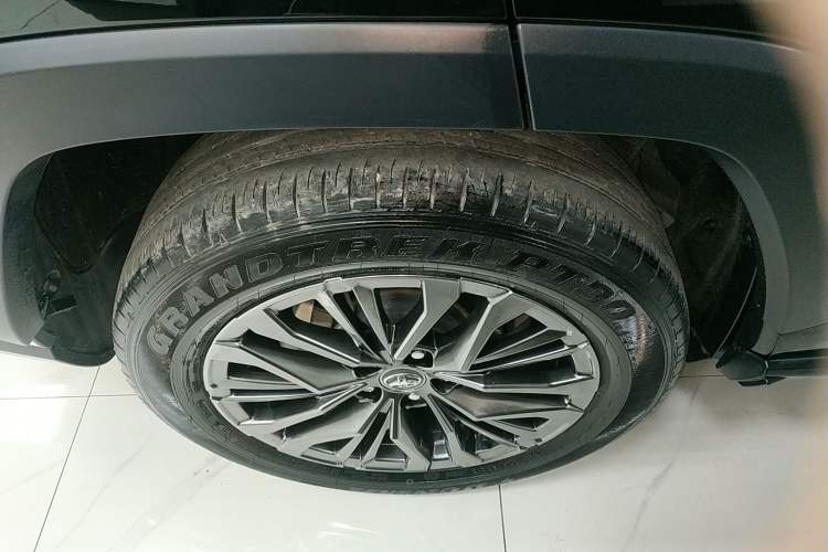 Used Toyota Wildlander 2023 2.0L CVT Two-Wheel Drive Luxury PLUS Edition