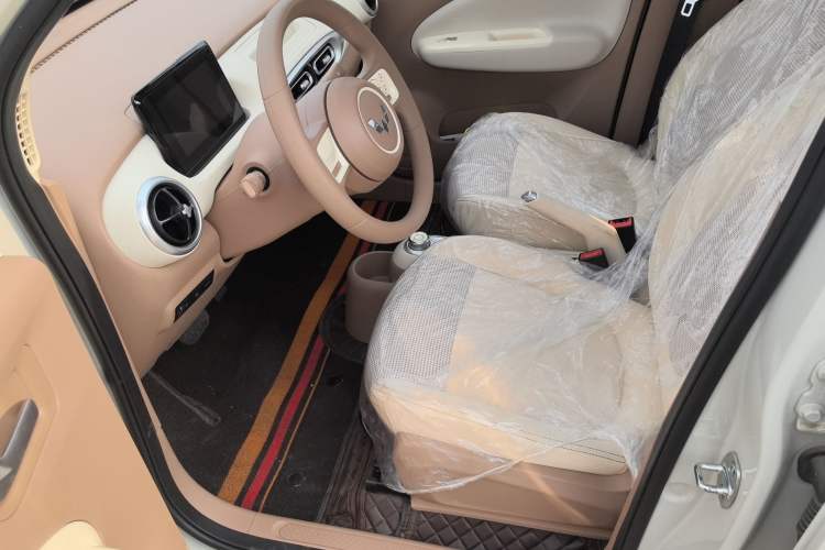 Used Wuling Hongguang MINIEV 2025 Four-Door Version Advanced Edition
