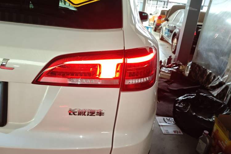 Used Haval H7 2017 Red-Label H7 2.0T Automatic Prestige Model
