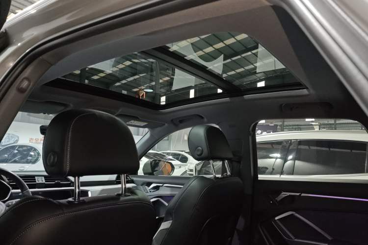 Used Audi Q3 2024 35 TFSI Fashion Dynamic Edition
