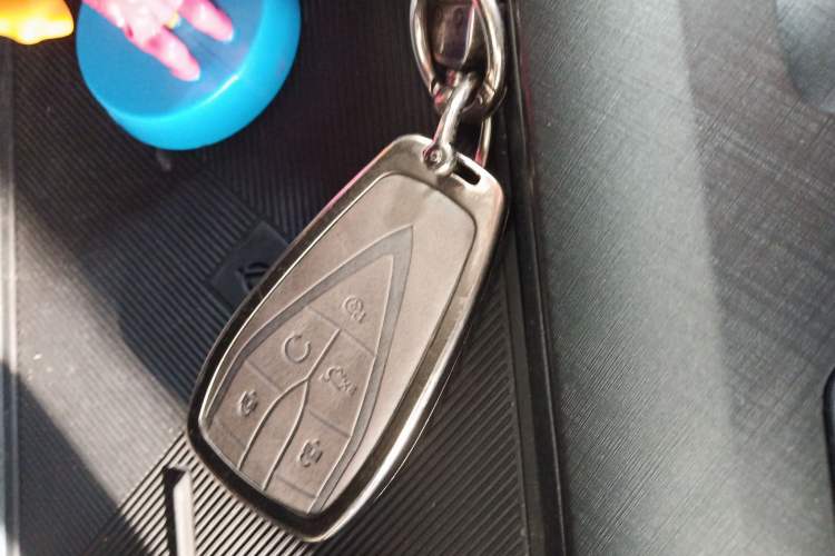 Used Changan UNI-V 2024 1.5T Prestige Sport Edition
