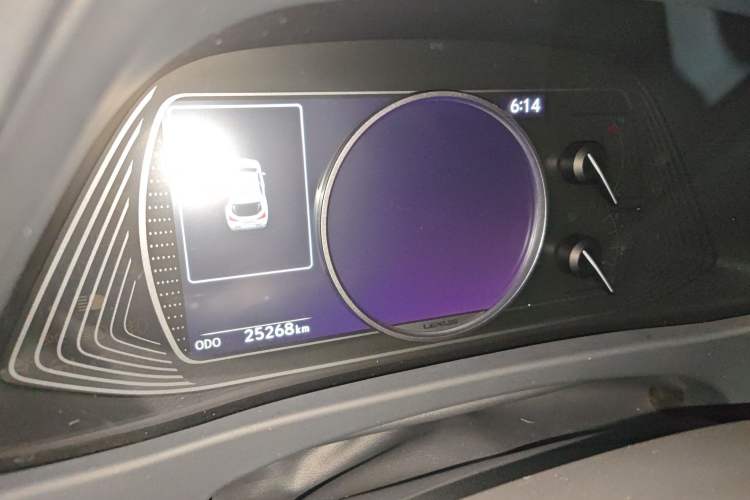 Used Lexus UX 2020 260h Explore-Cool Edition