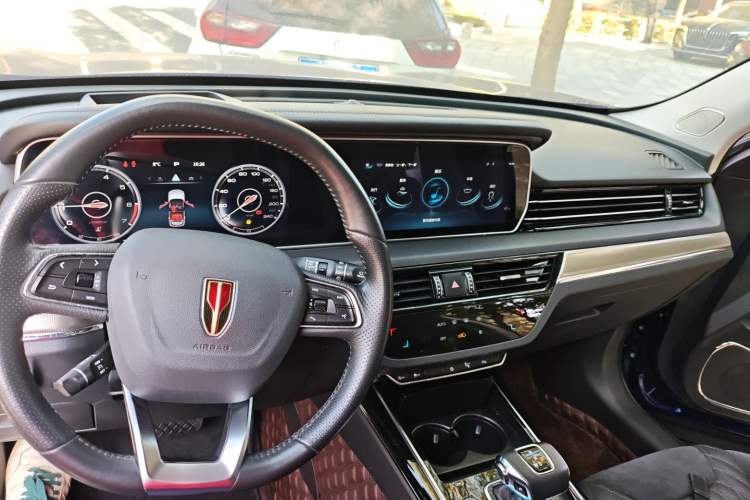 Used Hongqi HS5 2022 Revised Version 2.0T Smart Connect Flagship Edition
