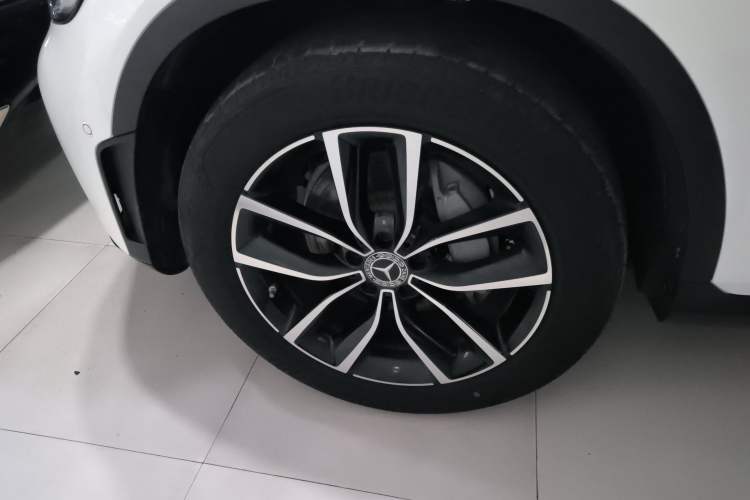 Used Mercedes-Benz GLC 2022 Second Facelift GLC 260 L 4MATIC Luxury Edition
