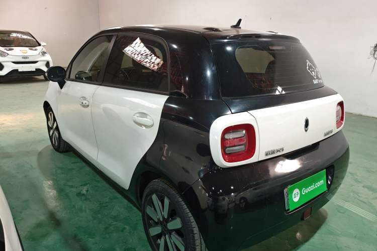 Used ORA Black Cat 2019 351 km Family Edition
