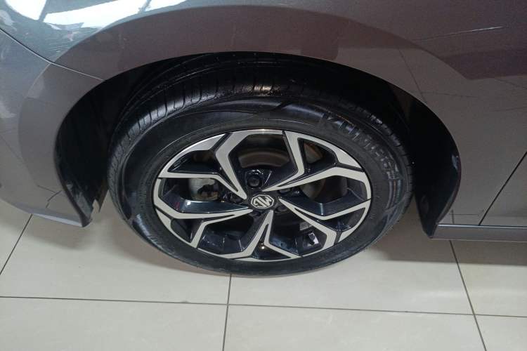 Used MG 5 2023 180 DVVT CVT Fashion Edition

