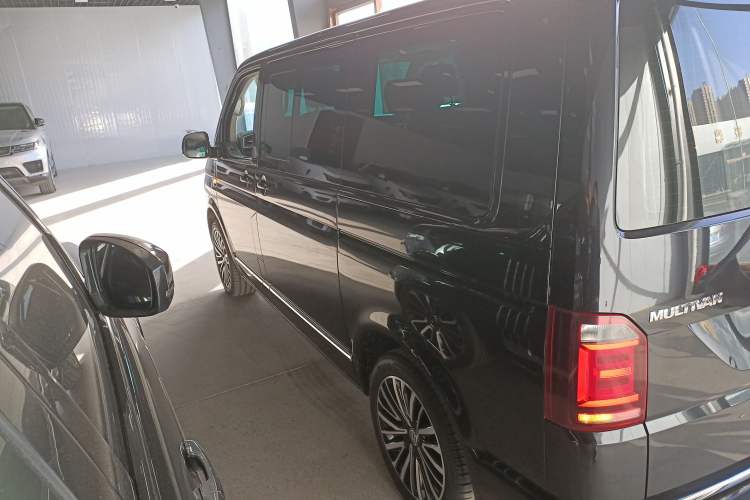 Used Volkswagen Multivan 2018 2.0 TSI Four-Wheel Drive Comfort Edition 7-Seater
