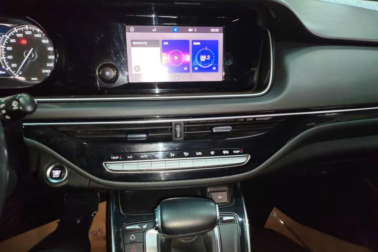 Used GAC Trumpchi M6 2021 270T DCT Luxury Edition (7-seater)