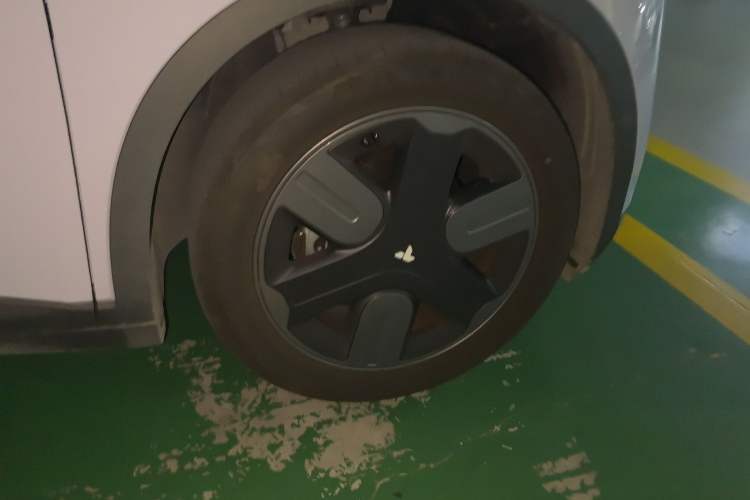 Used  firefly 2025 Illuminated Edition