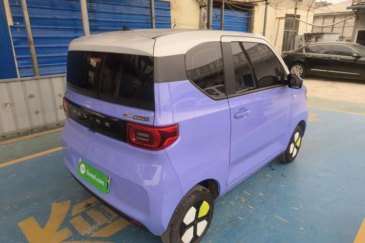 Used Wuling Hongguang MINIEV 2022 Macaron Colorful Edition Lithium-Ion Battery
