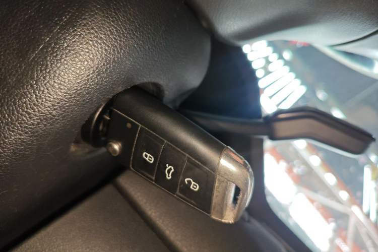 Used Volkswagen Golf 2015 1.4TSI Comfort Travel Edition
