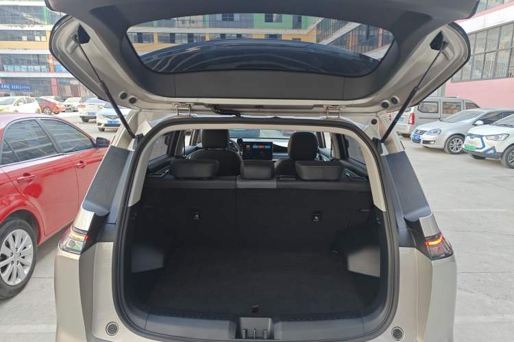 Used AION Y 2023 Plus 510 Tech Edition
