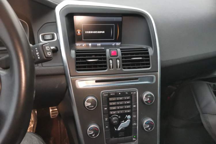 Used Volvo XC60 2014 T5 Zhiyi Edition
