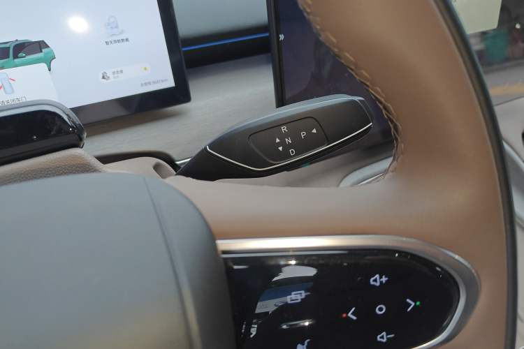 Used Chery Tiggo 8 PLUS C-DM 2025 1.5T 116 km Prestige Version 5 Seats