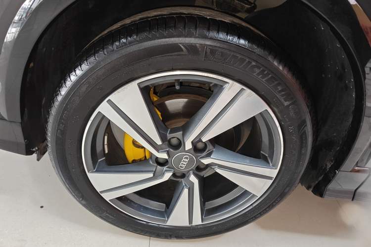 Used Audi Q2L 2020 35 TFSI Fashion Dynamic Model