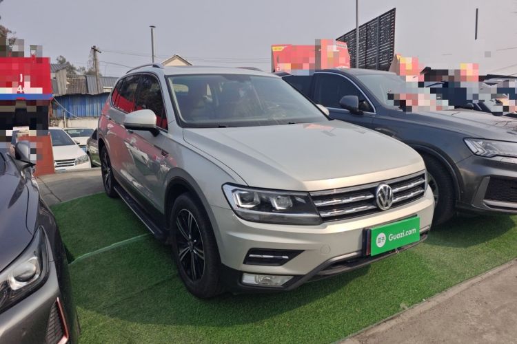 Used Volkswagen Tiguan L 2019 Updated Version 330TSI Automatic Two-Wheel Drive Panoramic Comfort Edition China VI Standard

