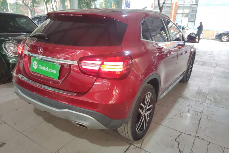 Used Mercedes-Benz GLA 2017 GLA 200 Fashion Model