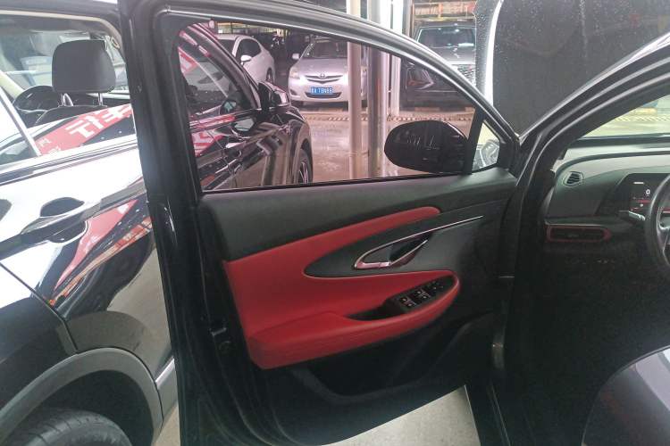 Used Changan UNI-T 2020 1.5T Flagship Version
