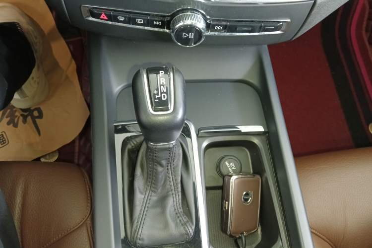 Used Volvo XC60 2018 T5 4x4 Zhiyi Edition
