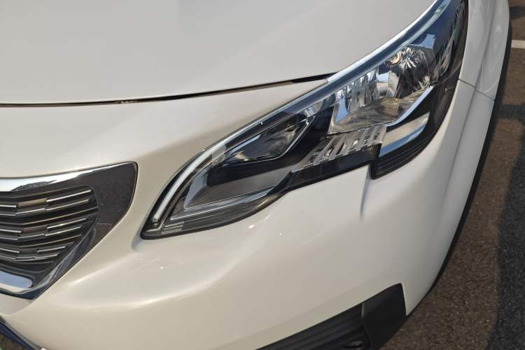 Used Peugeot 5008 2017 350THP 7-Seater Elite Edition