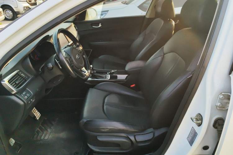 Used Kia K5 2016 1.6T Automatic LUX
