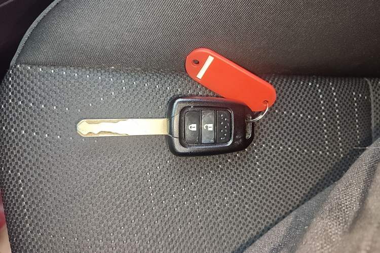 Used Honda Fit 2016 1.5L LXS CVT Comfort Sunroof Version