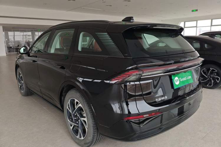 Used Lincoln Nautilus 2025 2.0T All-Wheel-Drive Luxury Hybrid Edition