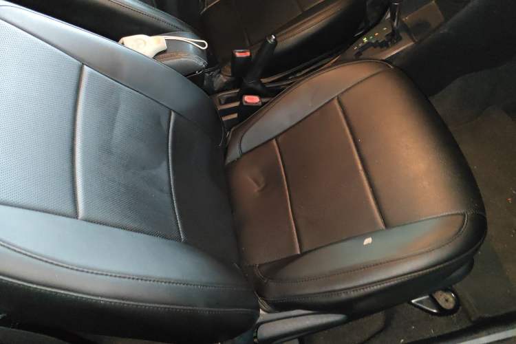 Used Toyota YARiS L 2015 1.5E Automatic Charm Edition