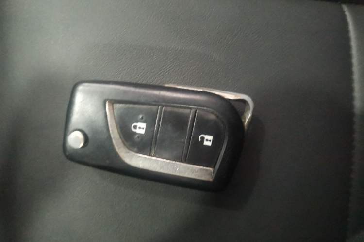 Used Toyota RAV4 2013 2.0L CVT Four-Wheel Drive Fashion Edition