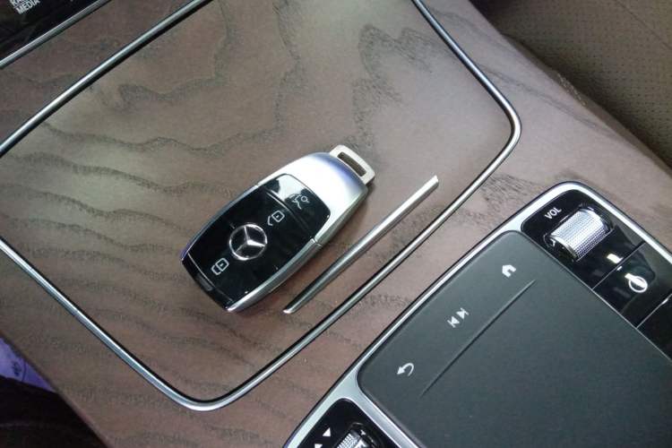 Used Mercedes-Benz E-Class 2023 Updated E 300 L Fashion Edition