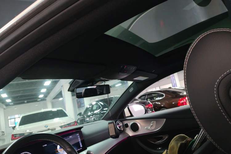 Used Mercedes-Benz E-Class (Import) 2020 E 260 Coupe