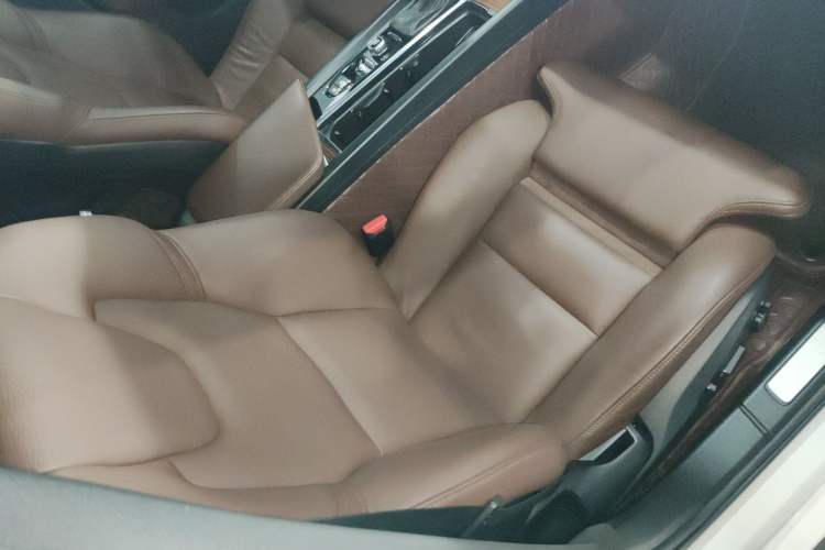 Used Volvo S60 2021 T4 Zhiyuan Luxury Edition
