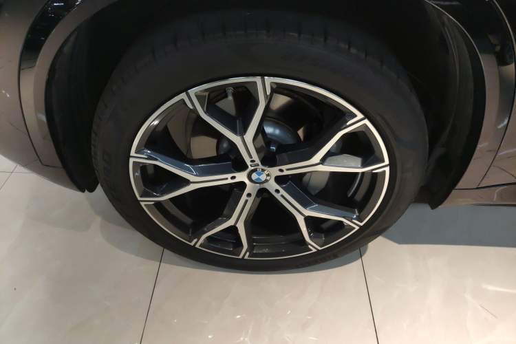 Used BMW X5 2023 xDrive 30Li Luxury M Sport Night Edition Package
