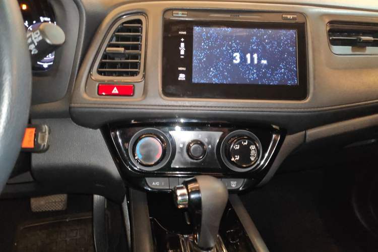 Used Honda Vezel 2015 1.8L CVT 2WD Elite Model