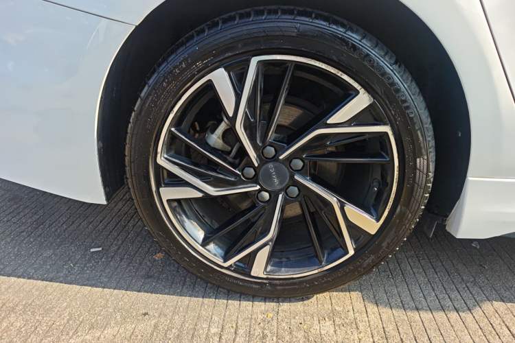 Used Lynk & Co 03 2023 2.0TD DCT JingPro
